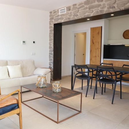 Cala Vadella Beachwalk Suites ภายนอก รูปภาพ