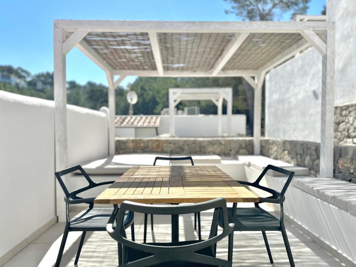 Cala Vadella Beachwalk Suites ภายนอก รูปภาพ