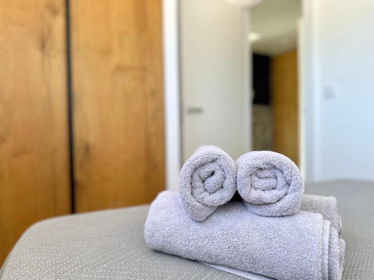 Cala Vadella Beachwalk Suites ภายนอก รูปภาพ